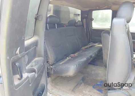 2005 Chevrolet Silverado 3500 Work Truck from USA, damaged, VIN 1GCHK39265E143189